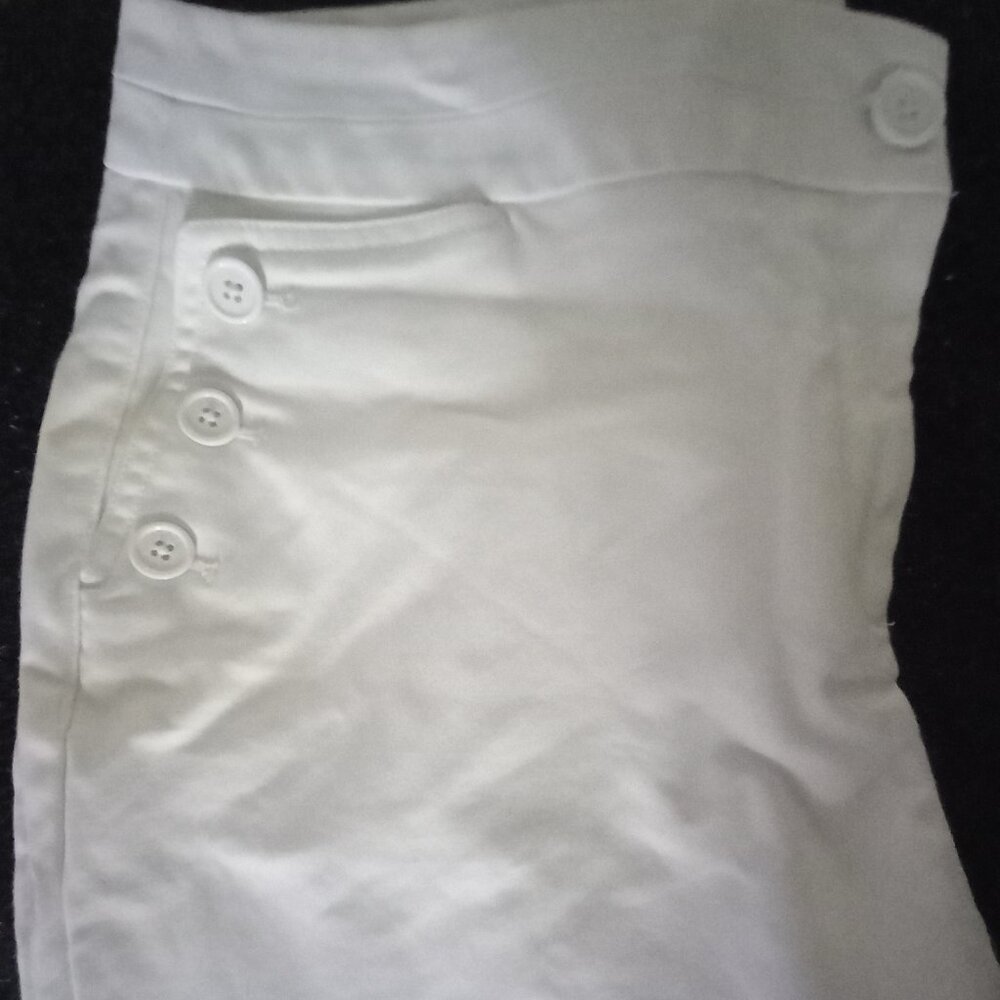 NWOT NEVER WORN ANNE KLIEN BUTTON SIDES WHITE PANTS SZ 12 STRETCH